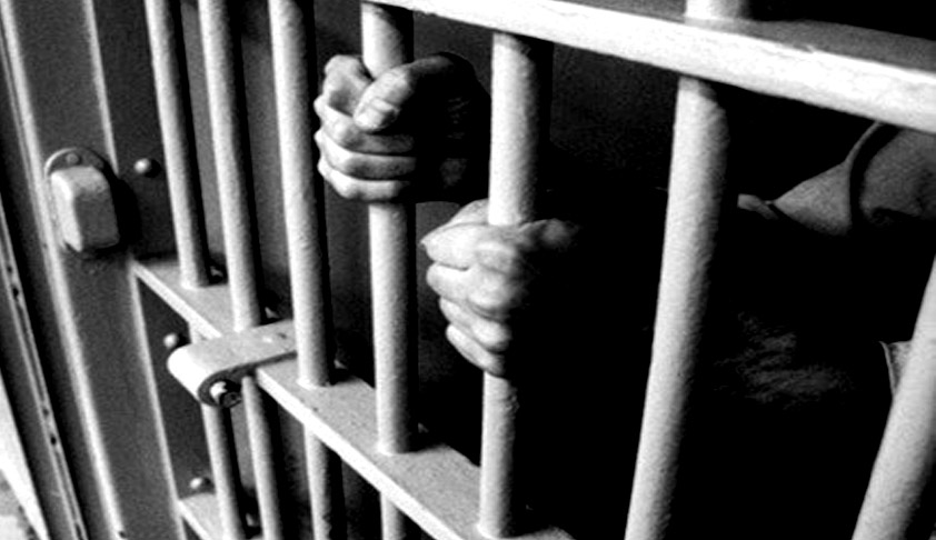 Prisoners, like all human beings, deserve to be treated with dignity; SC issues landmark Guidelines on Prison Reforms [Read Judgment]