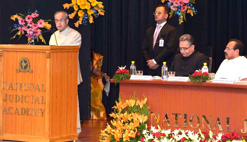 Judicial Activism should not lead to the dilution of Separation of Powers ; President Pranab Mukherjee at Judges Retreat [Full Speech]