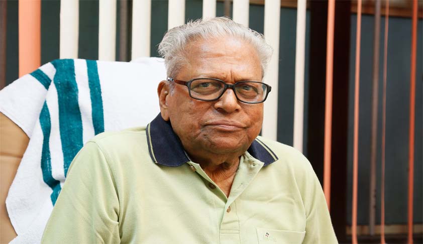 PIL in Kerala HC against appointing VS Achuthanandan as Chairman, Administrative Reforms Commission [Read Petition]