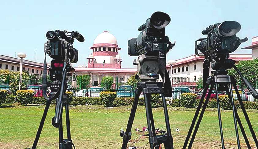 SC Declines Interference in Journalists Plea for Opening Media Room In Kerala HC; Directs Them to Approach HC