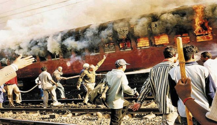 Godhra Train Burning Case: 2 Accused Get Life Sentence, 3 Acquitted Godhra Train Burning Case: 2 Accused Get Life Sentence, 3 Acquitted