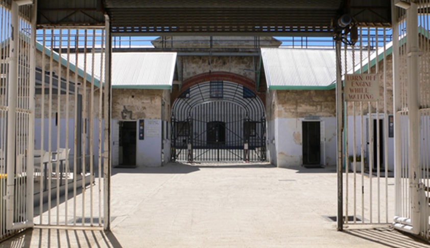 SC Asks States, UTs To Seriously Consider Feasibility Of Establishing Open Prisons In As Many Locations As Possible [Read Order]