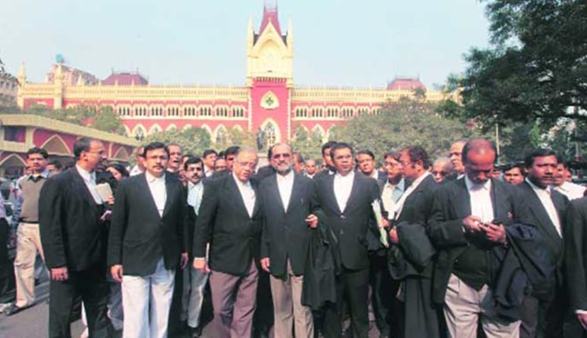 Lawyers’ Cease-Work: SC ‘Summons’ Calcutta HC Bar Assn President, Secy [Read Order]