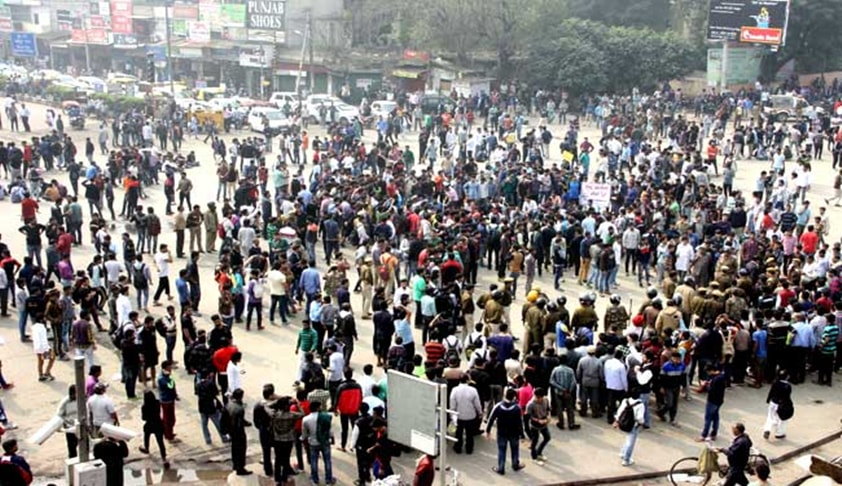 Roads Can’t Be Completely Blocked For Holding Political Processions/Meetings: Calcutta HC [Read Judgment]