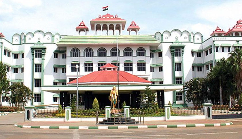 Madras HC Exonerates Doctor Accused Of Gross Negligence For Death Of Woman Given Nitrous Oxide Instead Of Oxygen [Read Order]