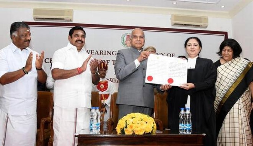 TN Governor Calls Up Madras HC CJ Regretting Protocol Gaffe At Raj Bhavan; Few Judges Skip Independence Day Reception Anyway TN Governor Calls Up Madras HC CJ Regretting Protocol Gaffe At Raj Bhavan; Few Judges Skip Independence Day Reception Anyway