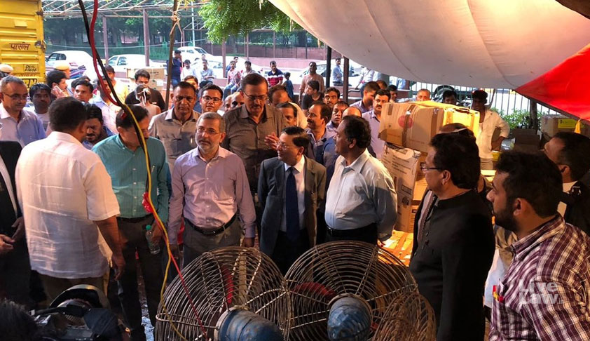 CJI Dipak Misra, Judges Attend Delhi Lawyers Second Round Of Kerala Flood Relief Drive CJI Dipak Misra, Judges Attend Delhi Lawyers Second Round Of Kerala Flood Relief Drive