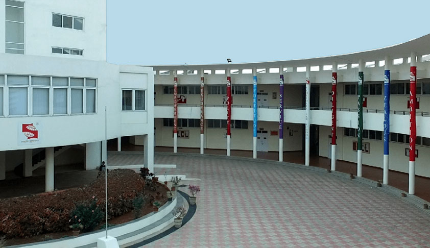 Four Law Students Of SLS, Hyderabad Suffer Severe Injuries After Lift Crashes In Bangalore