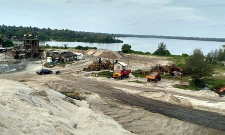 Mining Will Lead To Submergence Of Coastal Village Of Alappad, Says Petition In Kerala HC [Read Petition]