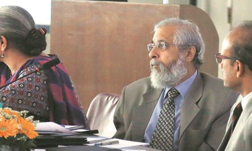 Justice Madan Lokur Attends Pakistan CJs Swearing-In, Shares Bench With Him Justice Madan Lokur Attends Pakistan CJs Swearing-In, Shares Bench With Him