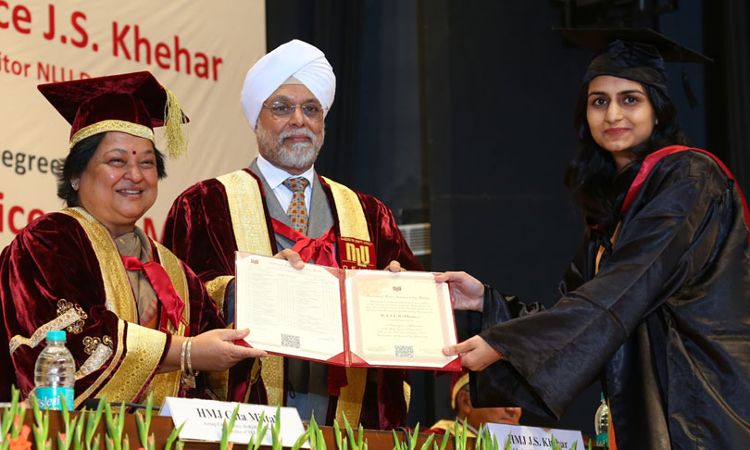 Law Students Have A Definite Advantage In Preparing For Civil Services Exam: In Conversation With Saumya Sharma,Who Secured 9th Rank In 2018
