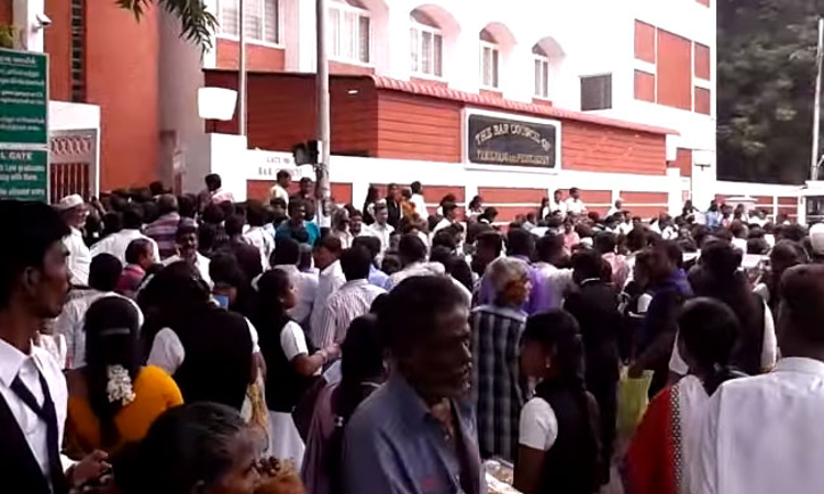 TN Bar Council Prohibits Fancy Enrollment Celebrations By New Lawyers