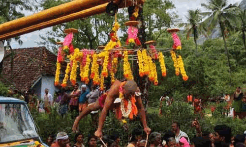Parakkum Kavadi: Give Up Self Torturing Faith Based Practices, Exhorts Madras HC Parakkum Kavadi: Give Up Self Torturing Faith Based Practices, Exhorts Madras HC