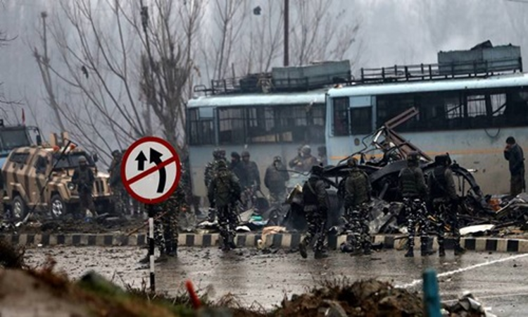 Human Rights Of Defence Personnel In J&K: SC Issues Notice On A Plea By Daughters Of 2 Army Officers