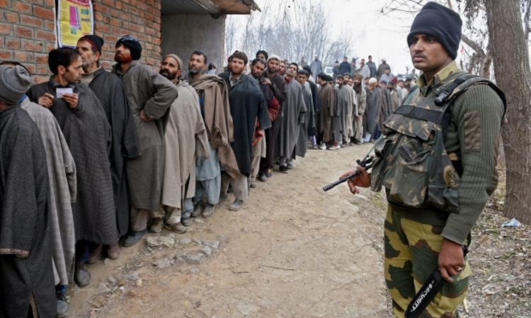 Cabinet Approves The Proposal To Extend 10% EWS Quota To Jammu And Kashmir
