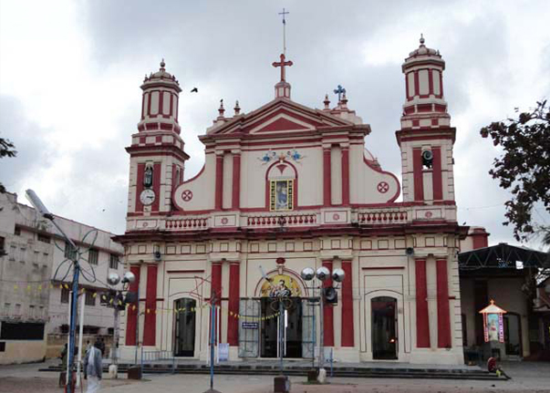 Kerala HC Dismisses PIL Challenging Popes Authority Over Church Properties In India [Read Judgment]