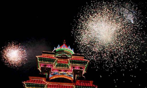 Kerala High Court Permits Vadakkumnatha Temple Advisory Committee To Put Up Advertisement Boards During Thrissur Pooram