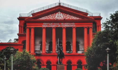 Violation Of Articles 21, 21A : Karnataka High Court Directs Survey Of Children Forced To Do Street Vending Violation Of Articles 21, 21A : Karnataka High Court Directs Survey Of Children Forced To Do Street Vending