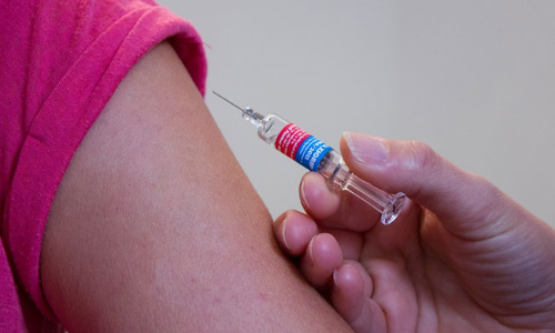 Kerala High Court Upholds Infant Vaccination Rule For ₹6,000 Maternity Benefit Under PMMVY Scheme Kerala High Court Upholds Infant Vaccination Rule For ₹6,000 Maternity Benefit Under PMMVY Scheme