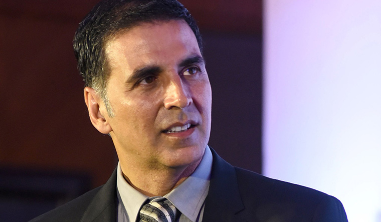 Akshay Kumar Serves 500 Cr Defamation Notice To YouTuber Who Made Allegations Relating Him To The Sushant Singh Rajput Case