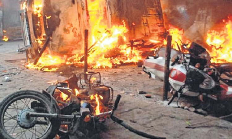 Bombay HC Allows 2008 Malegaon Blast Victim To Intervene In Lt. Col. Prasad Purohits Plea Challenging Prosecution Without Obtaining Prior Sanction Bombay HC Allows 2008 Malegaon Blast Victim To Intervene In Lt. Col. Prasad Purohits Plea Challenging Prosecution Without Obtaining Prior Sanction