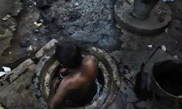 Delhi High Court Orders ₹30 Lakh Compensation To Kin Of Three Deceased Manual Scavengers Delhi High Court Orders ₹30 Lakh Compensation To Kin Of Three Deceased Manual Scavengers