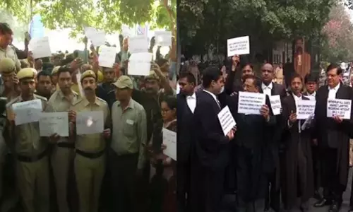 Police v Lawyers : Delhi HC Issues Clarifications On MHAs Petition [Read Order]