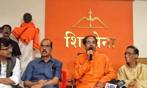 Bombay HC Raises Concerns Over Holding Uddhav Thackerays Oath Taking Ceremony At Shivaji Park Bombay HC Raises Concerns Over Holding Uddhav Thackerays Oath Taking Ceremony At Shivaji Park