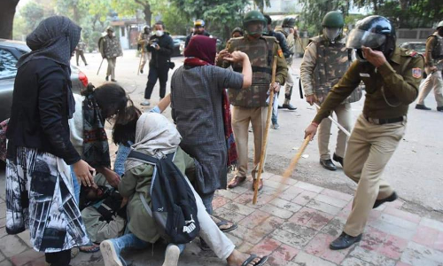Jamia Violence: Delhi HC Denies Interim Protection To Students, Asks Govt To File Reply Jamia Violence: Delhi HC Denies Interim Protection To Students, Asks Govt To File Reply