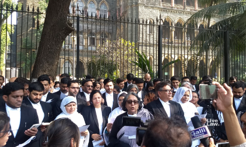 Bombay HC Advocates Recite Preamble In Support Of CAA-NRC Protests
