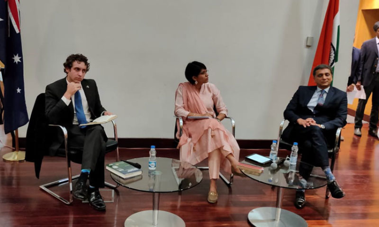Talk Held On Comparative Constitutional Contexts Of India & Australia Talk Held On Comparative Constitutional Contexts Of India & Australia