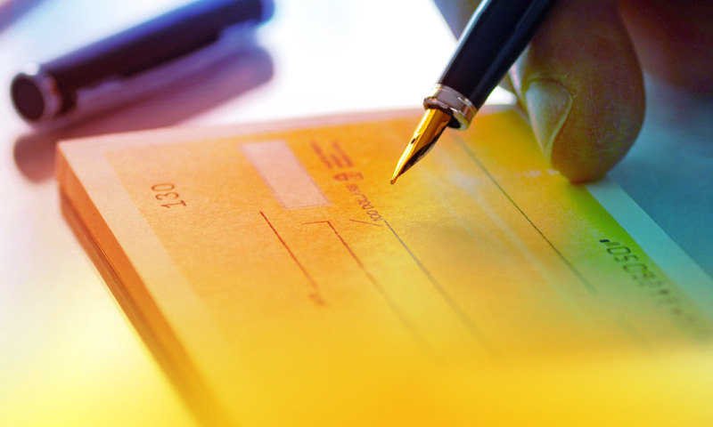 S.138 NI Act | Gujarat High Court Sends Disputed Cheque To Handwriting Expert In Larger Interest Of Fair Trial