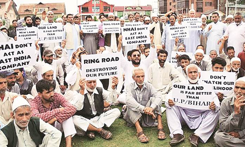 J&K Farmers Denied Benefits Of Fair Compensation Law J&K Farmers Denied Benefits Of Fair Compensation Law
