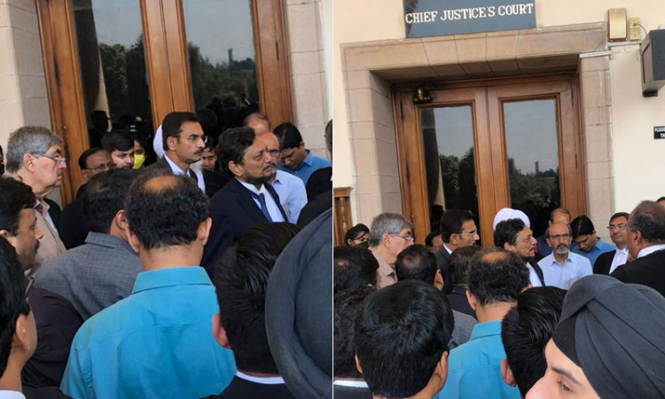 COVID19: CJI Bobde Takes Inspection Round Of SC Corridors To Gauge Situation