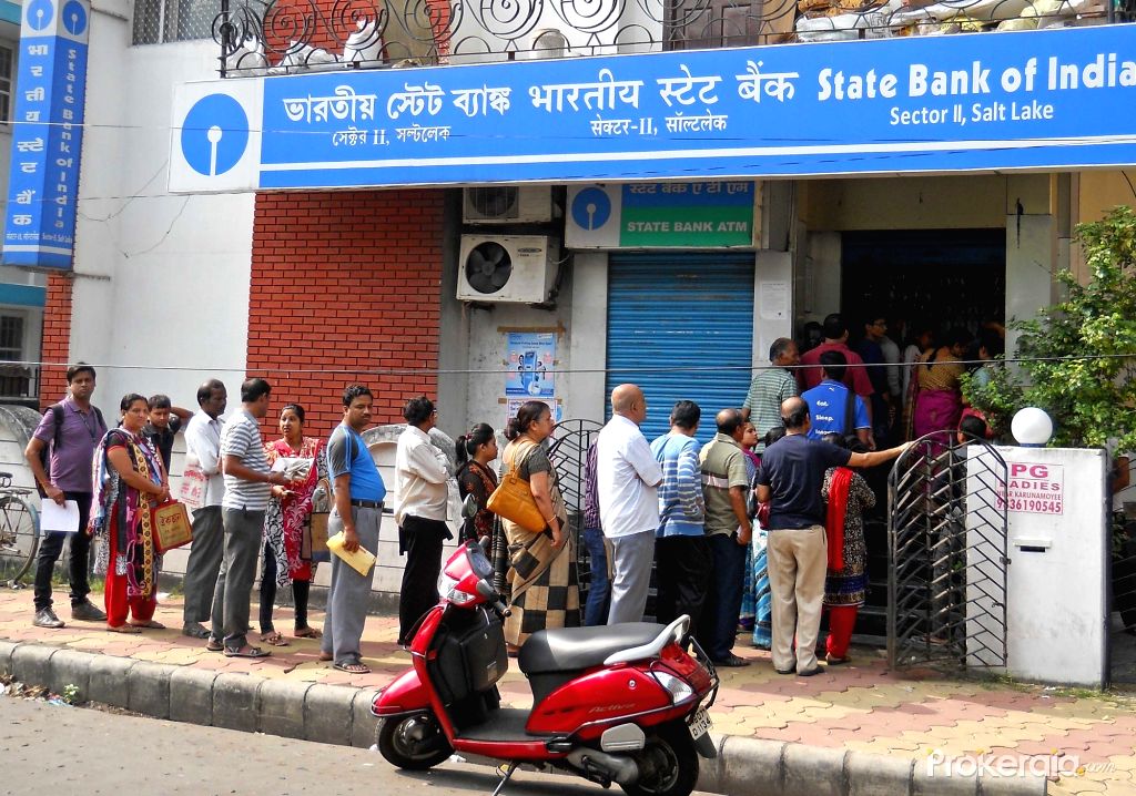 [COVID 19] Madras HC Issues Notice On Plea Seeking Distribution of Direct Cash benefits To Senior Citizens, Women And Farmers At Their Door Steps [Read Order]