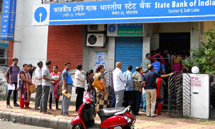 [COVID 19] Madras HC Issues Notice On Plea Seeking Distribution of Direct Cash benefits To Senior Citizens, Women And Farmers At Their Door Steps [Read Order]