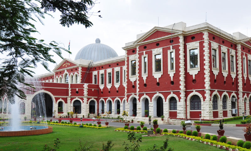 Pensionary Benefits And Gratuity Cant Be Withheld During Pendency Of Criminal Proceedings Against Employees: Jharkhand High Court