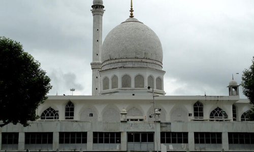 Allahabad HC Allows Recital OF Azan By Muezzin From Minarets Of Mosques Amid Lockdown Without Microphones  [Read Judgment]
