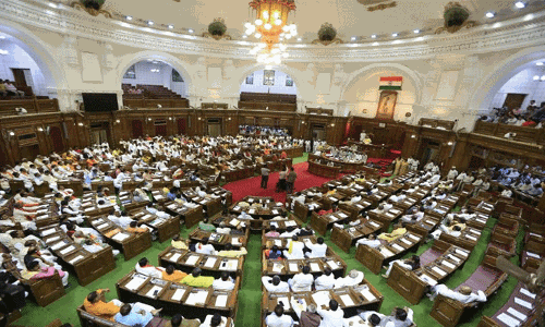 Allahabad HC Issues Notice To UP Assembly Speaker In Plea Seeking Disposal Of Disqualification Proceedings Pending Against Congress MLAs [Read Order]