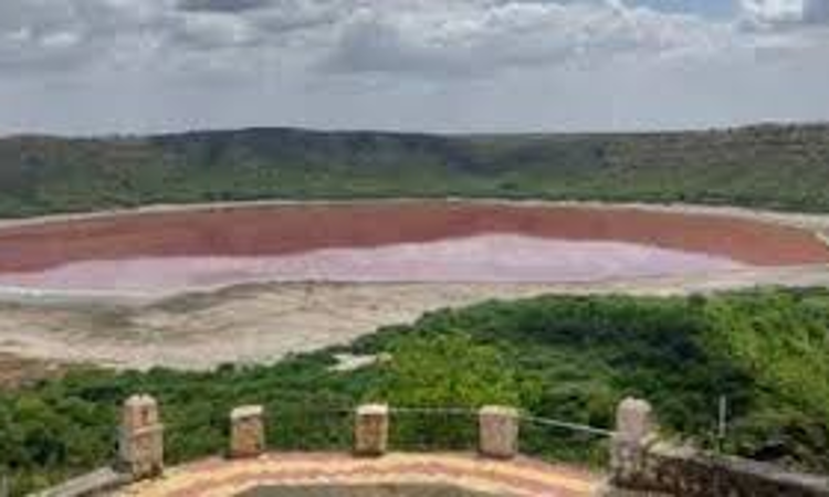 Situation At Lonar Lake Pathetic, It Occurred Because Of Callous Indifference Of Authorities Responsible For Conservation of the Lake: Bombay HC