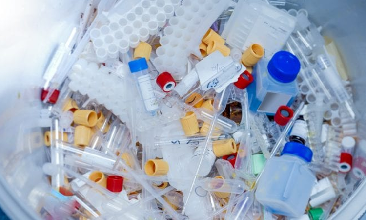 Jharkhand High Court Issues Directions For Bio-Medical Waste Management; Says Lax Enforcement Threatens Public Health & Violates Article 21 Jharkhand High Court Issues Directions For Bio-Medical Waste Management; Says Lax Enforcement Threatens Public Health & Violates Article 21
