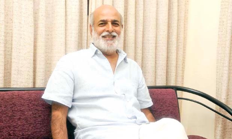 Encouraging Hate Speech In Guise Of Free Speech Is Clearly Against Ideology Of Constitution: Veteran Journalist Sashi Kumar Files Intervention Plea In Sudarshan TV Case Encouraging Hate Speech In Guise Of Free Speech Is Clearly Against Ideology Of Constitution: Veteran Journalist Sashi Kumar Files Intervention Plea In Sudarshan TV Case