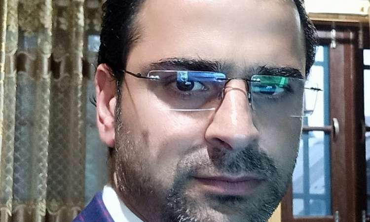 Jammu and Kashmir Lawyer Babar Qadri Shot Dead Jammu and Kashmir Lawyer Babar Qadri Shot Dead