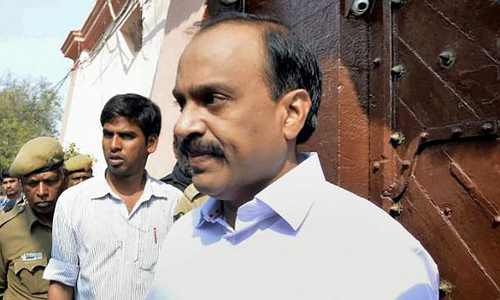 Janardhan Reddy Holds Considerable Influence, Can Tamper With Witnesses: CBI Opposes Bail Plea Of Mining Baron In SC Janardhan Reddy Holds Considerable Influence, Can Tamper With Witnesses: CBI Opposes Bail Plea Of Mining Baron In SC