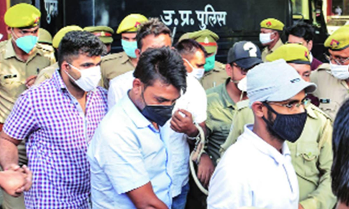 Allahabad HC Seeks Response From Central & State Authorities In Habeas Corpus Petition Against Custody Of 3 Persons Arrested With Siddique Kappan On Way To Hathras Allahabad HC Seeks Response From Central & State Authorities In Habeas Corpus Petition Against Custody Of 3 Persons Arrested With Siddique Kappan On Way To Hathras