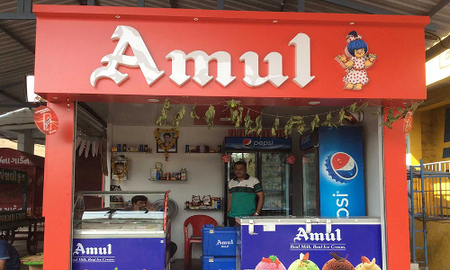Public Health Prevails Over Commercial Interests: J&K&L High Court Refuses To Quash Prosecution Against Amul Officials In Unsafe Milk Case