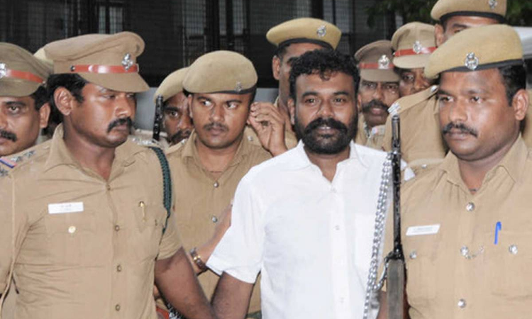 SC Seeks CBI Response On Attack Pandis Plea To Suspend Life Sentence In Dinakaran Attack Case SC Seeks CBI Response On Attack Pandis Plea To Suspend Life Sentence In Dinakaran Attack Case