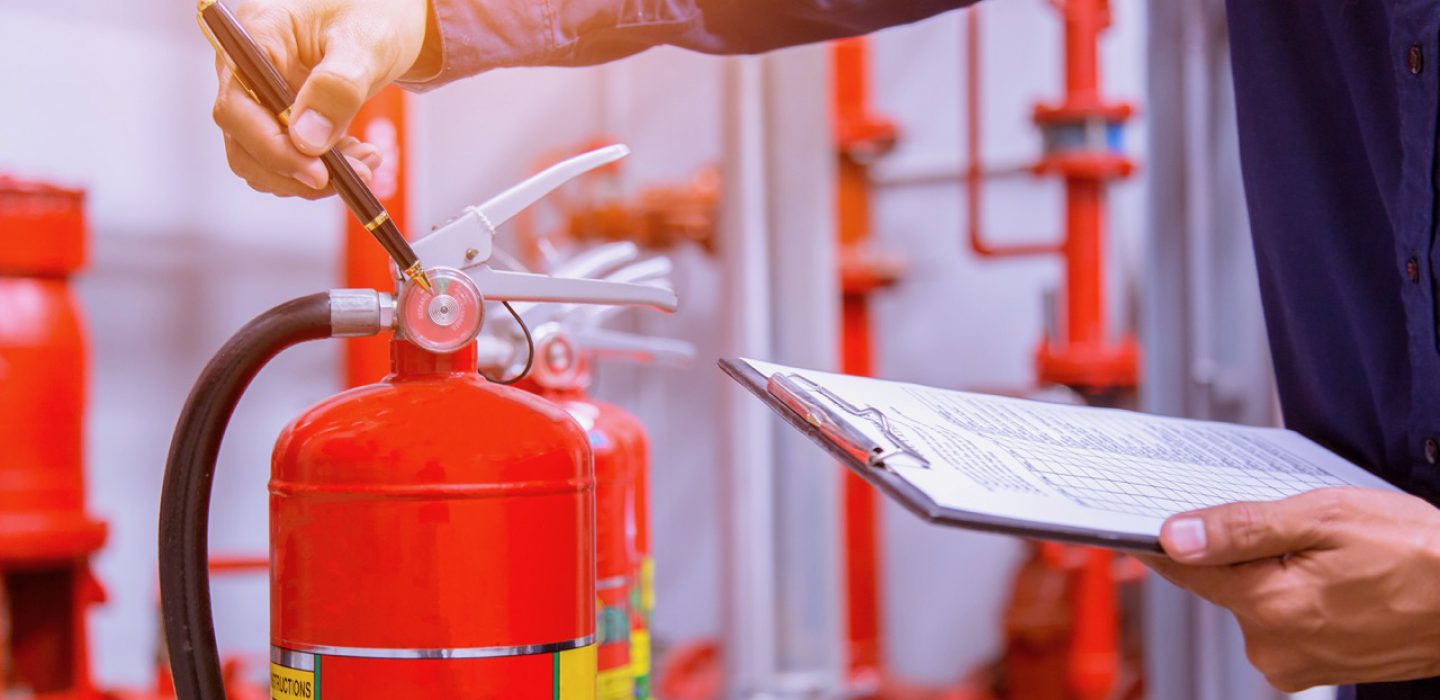 Uttarakhand High Court Quashes DMs Order Directing Issuance Of Fire NOC Despite Being Alive To Deficiencies In Construction Uttarakhand High Court Quashes DMs Order Directing Issuance Of Fire NOC Despite Being Alive To Deficiencies In Construction