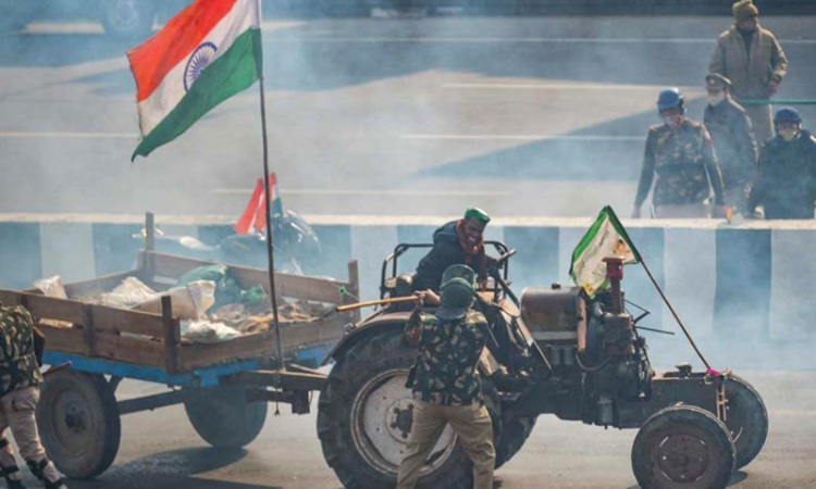 Delhi High Court Rejects PIL Seeking Release Of Persons Illegally Detained During Farmers Tractor Rally Delhi High Court Rejects PIL Seeking Release Of Persons Illegally Detained During Farmers Tractor Rally