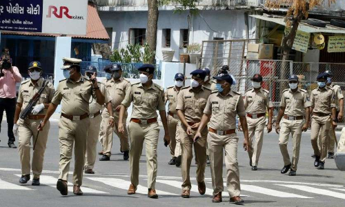 Intoxication On Duty Erodes Public Trust, Undermines Integrity: Gujarat High Court Upholds Conviction Of Police Constable Intoxication On Duty Erodes Public Trust, Undermines Integrity: Gujarat High Court Upholds Conviction Of Police Constable